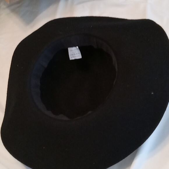 Black 100% Wool Round Hat Classy - Picture 5 of 5